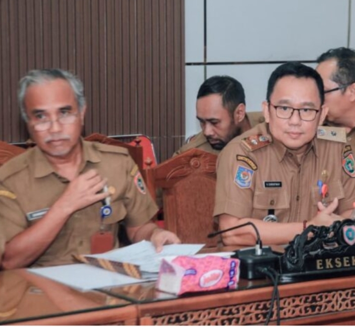 Kepala Dinas ESDM Kalteng Hadiri Rapat Kerja Bersama Komisi II DPRD Kalteng