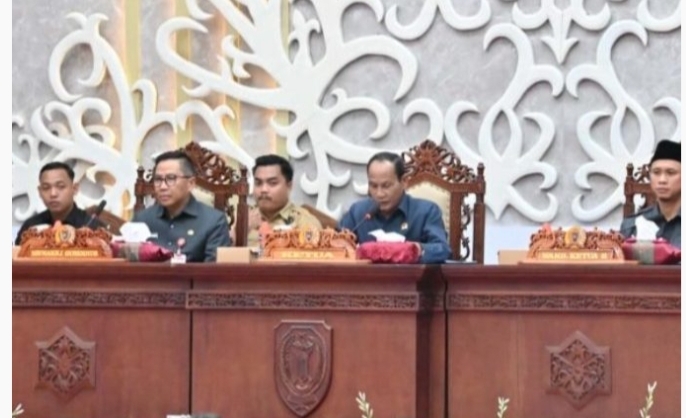 Tujuh Fraksi Pendukung Dewan Menyatakan Menerima Raperda Provinsi Kalteng Terkait Rancangan Perubahan APBD T.A 2025