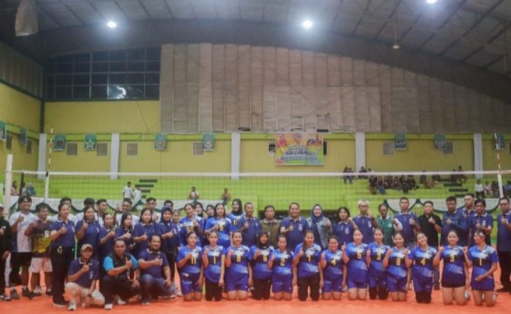 Wakil Ketua I DPRD Mura Buka Secara Resmi Turnamen Bola Voli Bupati Cup Tahun 2025