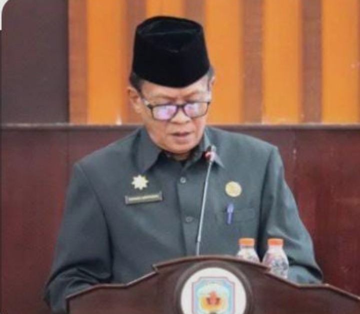 Plt Sekda Mura Ajak Masyarakat Ikut Bergotongroyong Dalam Pembangunan