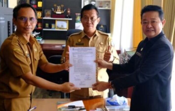 Kepala Diskominfo SP Murung Raya Resmi Terima Jabatan Baru Tahun 2025