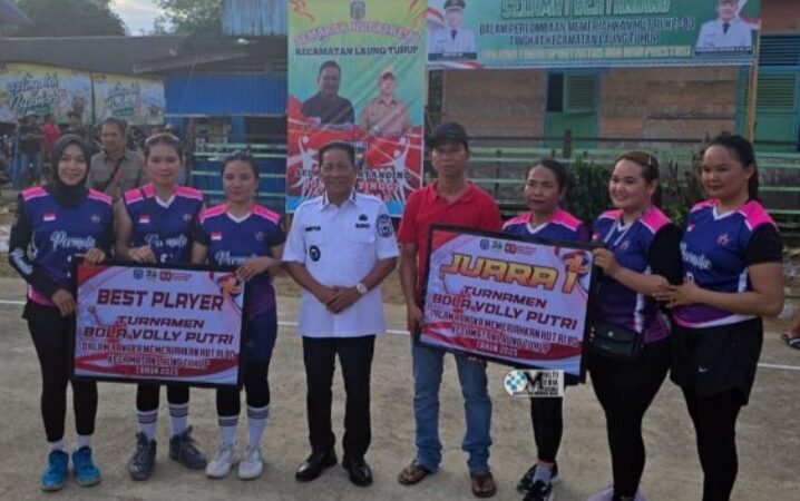 Bupati Mura Hadiri Pertandingan Bola Voly Putri di Kecamatan Laung Tuhup