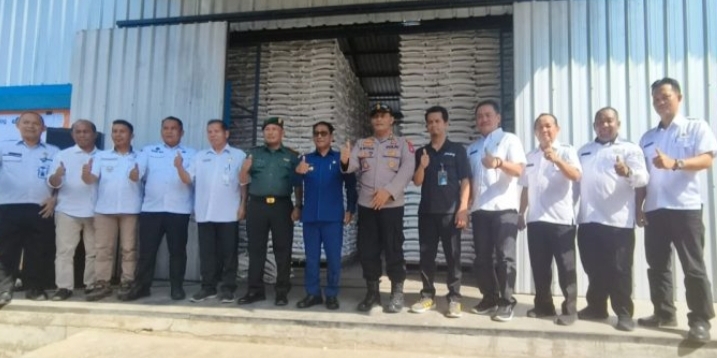 Pemkab Mura Salurkan Bantuan Pangan Beras Tepat Sasaran