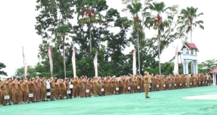 Plt. Sekda Mura Tekankan Pentingnya Disiplin Kerja dan Menjaga Kebersihan Kantor