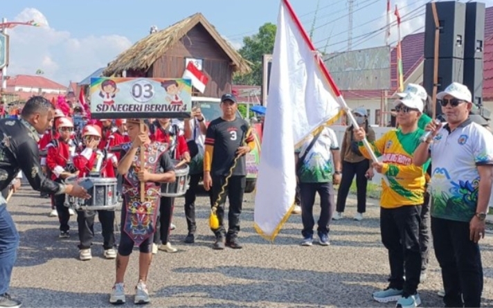 Pemkab Mura Gelar Karnaval Budaya: Masyarakat Antusias Ribuan Berdatangan Memadati Tempat
