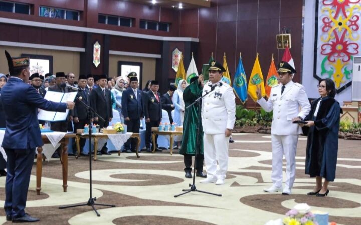Gubernur Kalteng Lantik Bupati dan Wakil Bupati Barut: Tekankan Laksanakan Tugas dan Tanggung Jawab