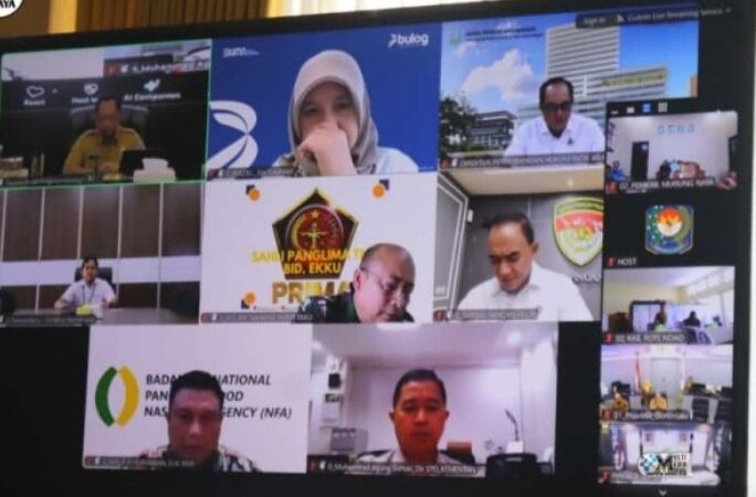 Asisten II Setda Mura Ikuti Rakor Pengendalian Inflasi Secara Virtual
