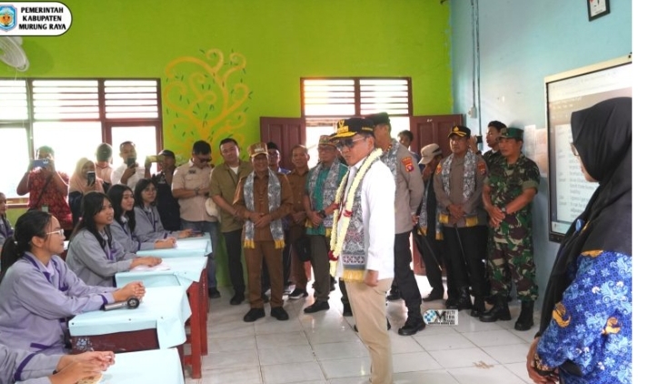 Gubernur Kalteng dan Bupati Mura Beserta Jajaran Kunjungi SMAN 1 Puruk Cahu